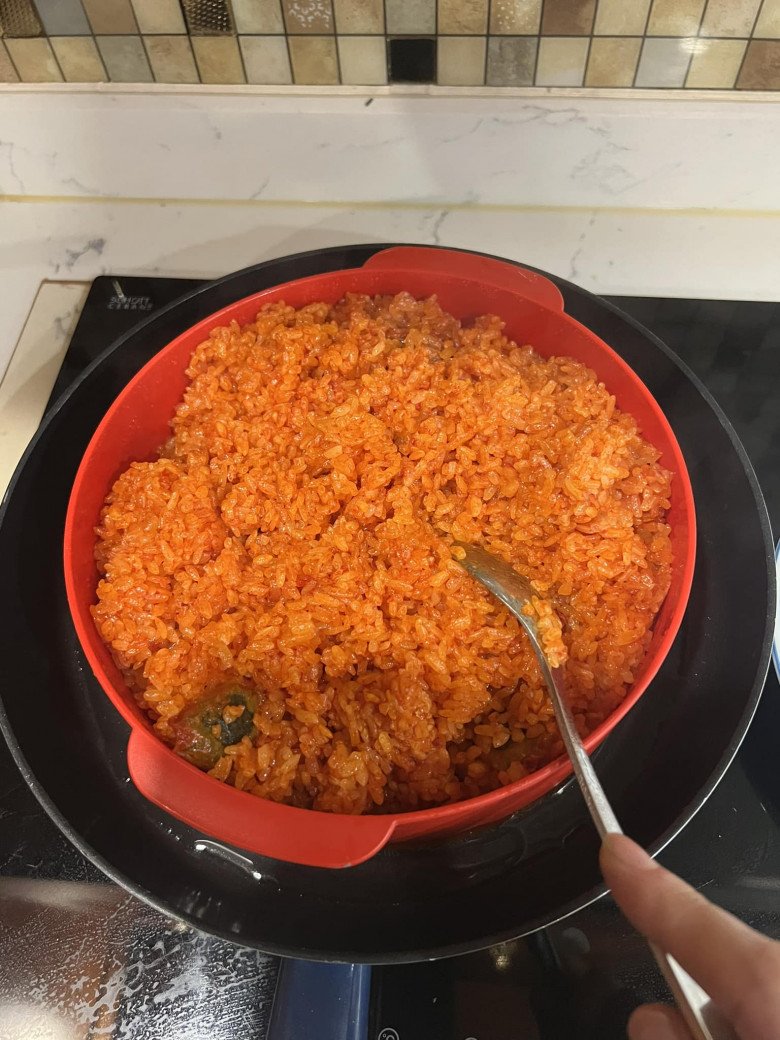 Xuân Bắc khoe bữa cơm của 3 bố con do "nóc nhà" nấu, dân mạng hài hước: Nhìn cái nồi là biết lười rửa bát! - 12