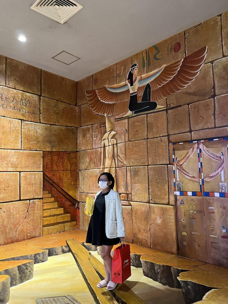 Tưởng bị u nang khó có con, ai ngờ đi siêu âm bác sĩ báo tam thai, mẹ 9X lo nhiều hơn mừng - 2