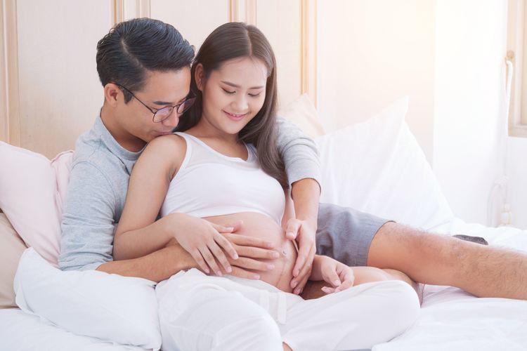 Bác sĩ sản khoa chỉ ra 4 lý do mẹ bầu nên sex vào 3 tháng cuối thai kỳ - 1