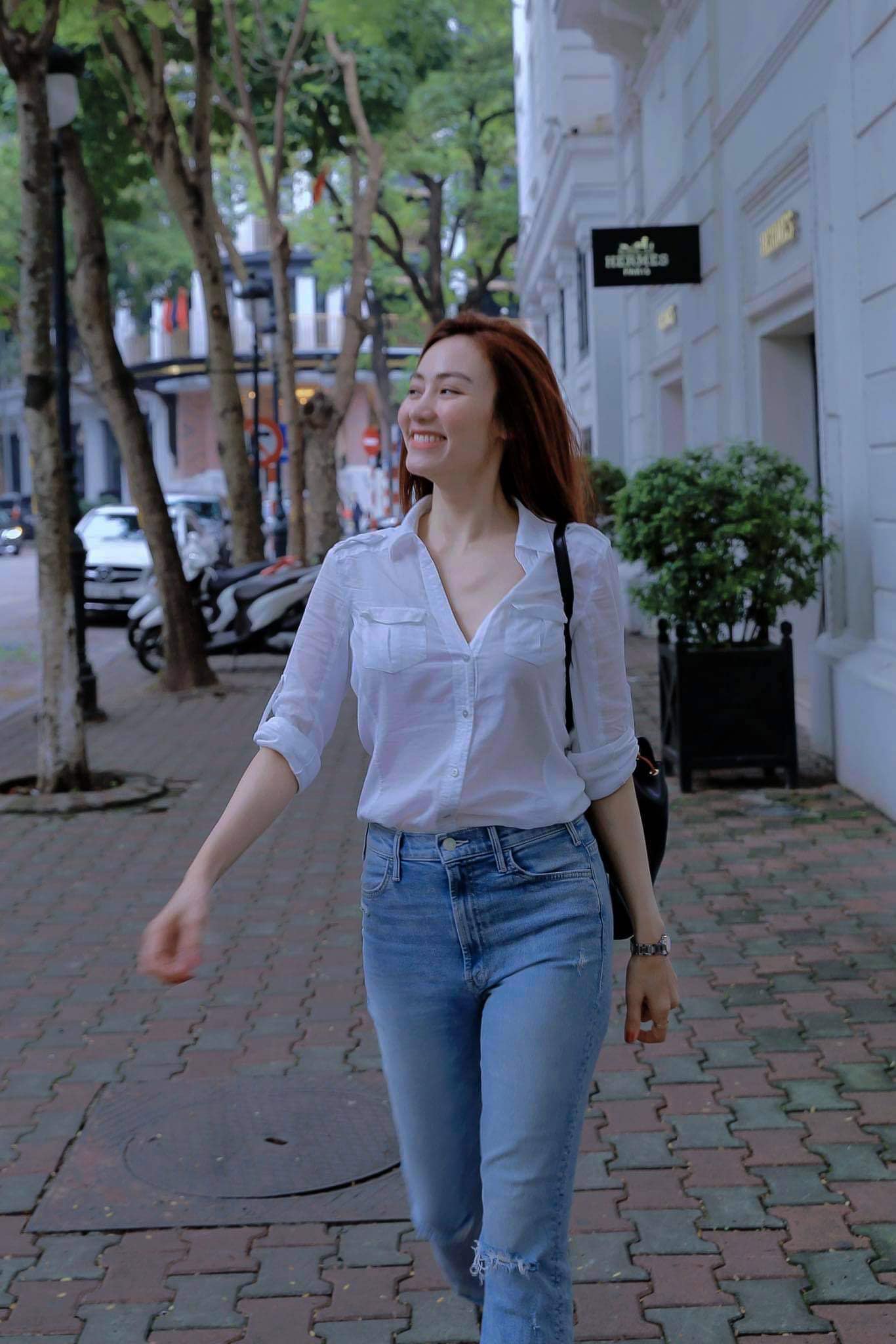 Tuổi U40, Ngân Khánh vẫn giữ được làn da như thiếu nữ, đẹp tới mức &#34;phát sáng&#34; - 1