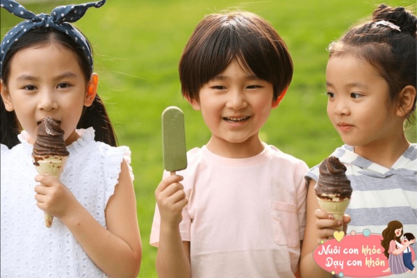 3 khác biệt rõ giữa đứa trẻ bị cấm và trẻ được phép ăn uống đồ lạnh khi còn nhỏ - 7