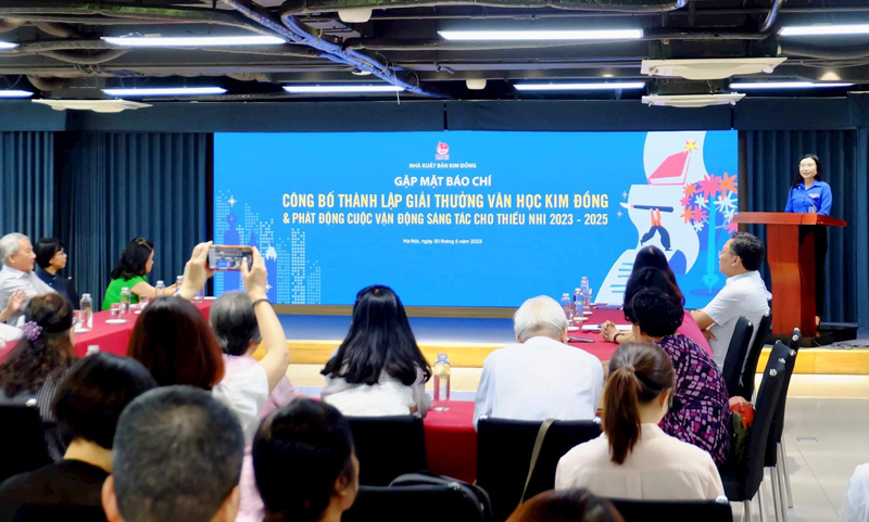 Công bố thành lập Giải thưởng Văn học Kim Đồng - 1