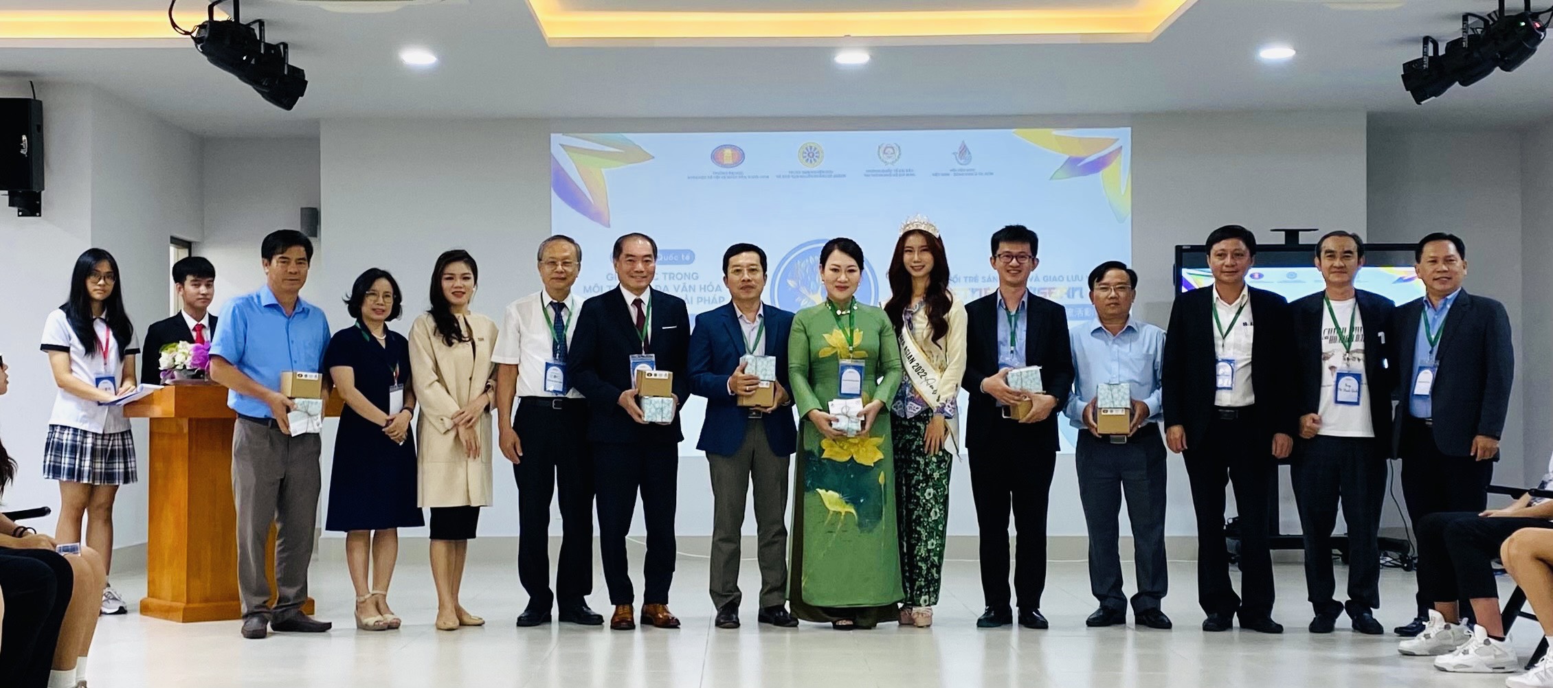 Tuổi trẻ sáng tạo Việt Nam - ASEAN trong môi trường giáo dục đa văn hóa - 1