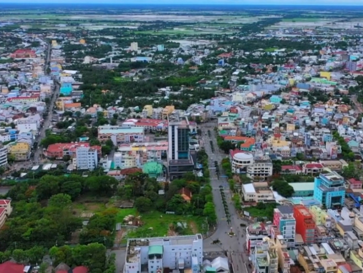 Tỉnh của Việt Nam ''không cảng biển, không cao tốc, không đường sắt, không sân bay''