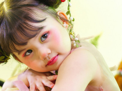 Giải trí - Mẫu nhí 3 tuổi chuyên nghiệp trong bộ ảnh mới