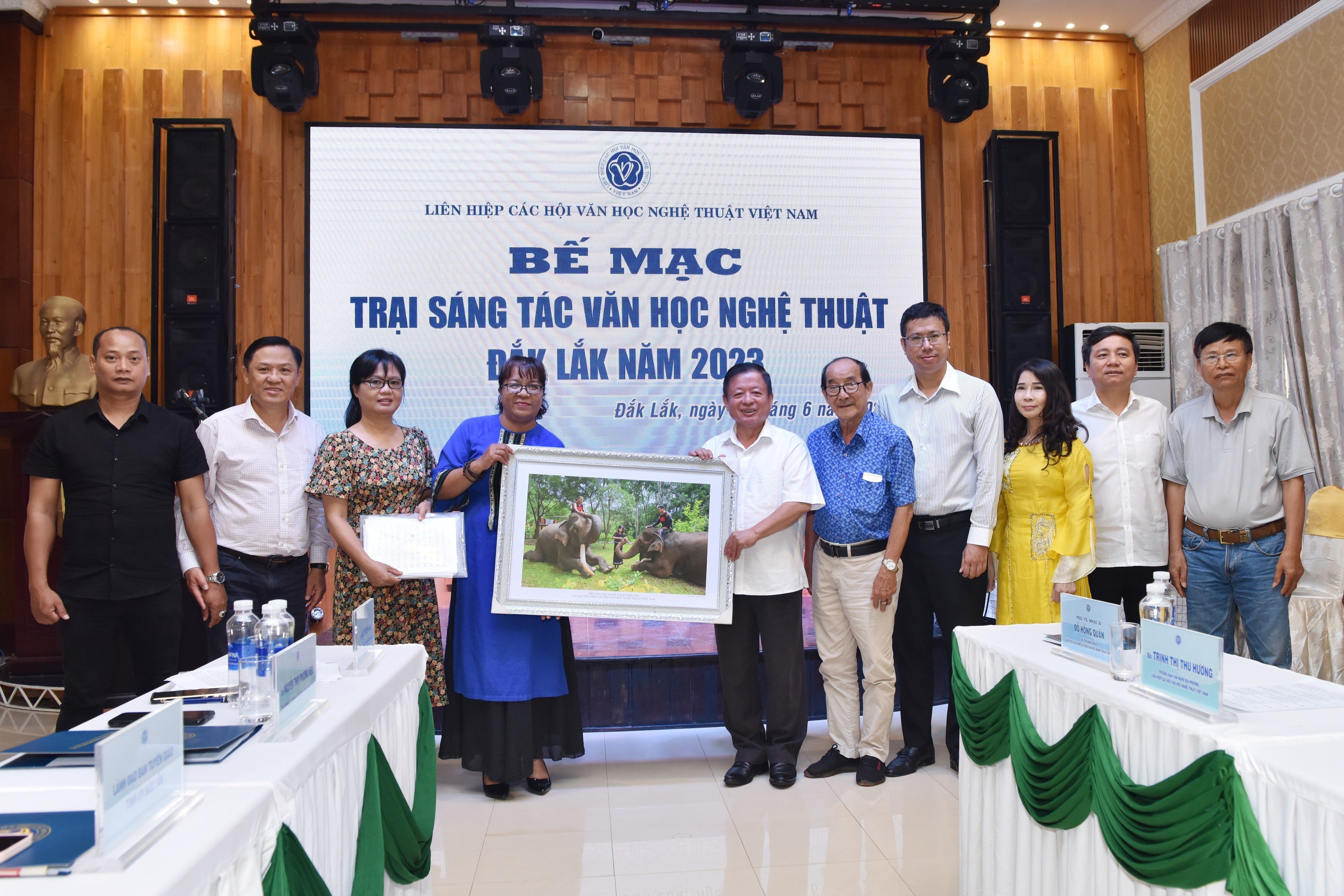 Bế mạc Trại sáng tác Văn học nghệ thuật tại tỉnh Đắk Lắk năm 2023 - 3