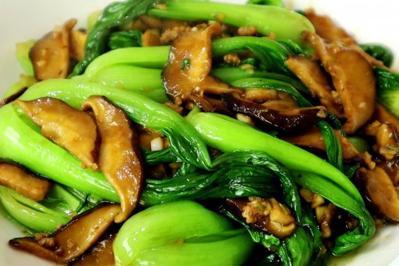 Xào rau cho thẳng vào chảo bảo sao chẳng ngon, thêm 2 bước nữa cọng nào ...