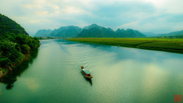 Thì thầm dòng sông (Truyện ngắn) - 1