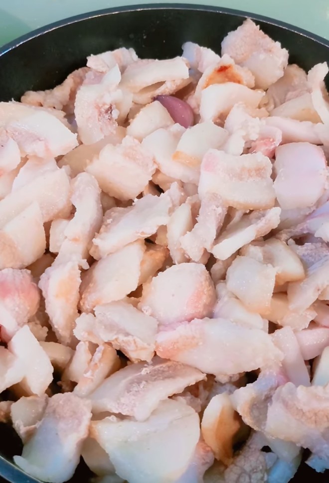 Vợ Mạnh Trường khoe bữa ăn của 4 mẹ con khi vắng chồng, ông xã đáp lại liền bị dọa đứng cửa - 2