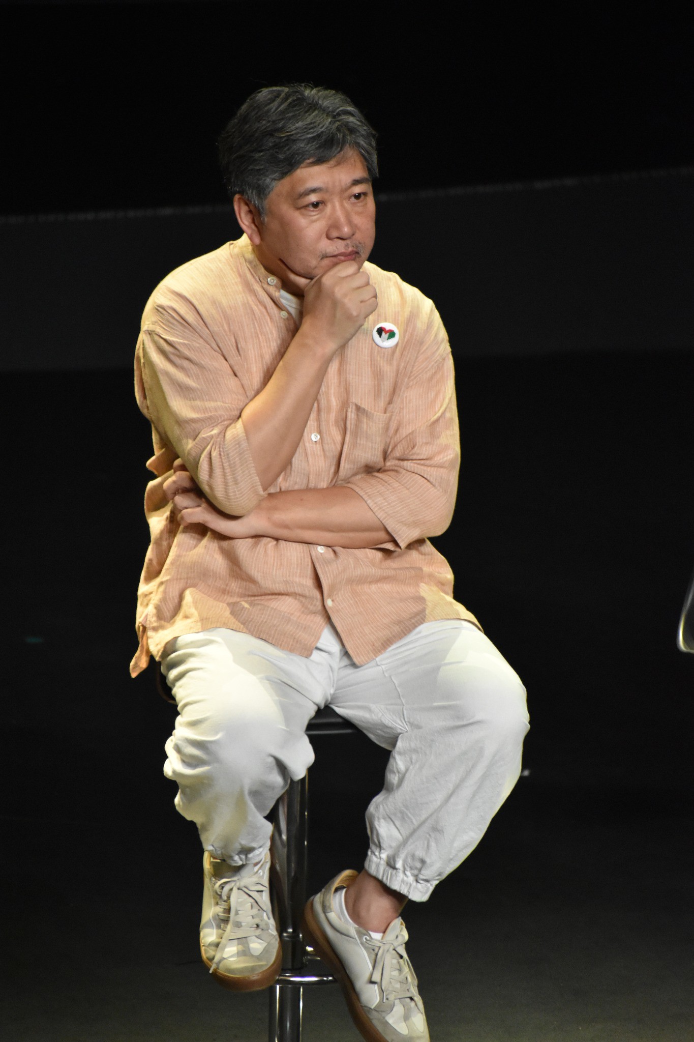 "Bảo vật điện ảnh Nhật Bản" Kore-eda Hirokazu: "Tôi không sung sướng khi ở LHP Cannes" - 3