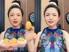 Bà bầu Chu Thanh Huyền chi nửa triệu mua loại quả mọc dại này về bồi bổ, ăn xong chê lên chê xuống