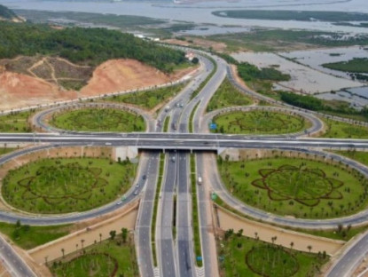 Kinh tế - Nút giao thông hình hoa khổng lồ tại Việt Nam xây hết trăm tỷ, nằm ở đâu?