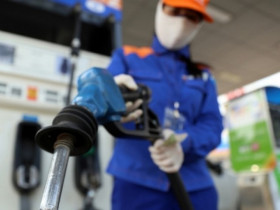 Giá xăng dầu hôm nay 2/5: Dầu thô đi xuống, giá xăng tại Việt Nam chiều nay được điều chỉnh ra sao?