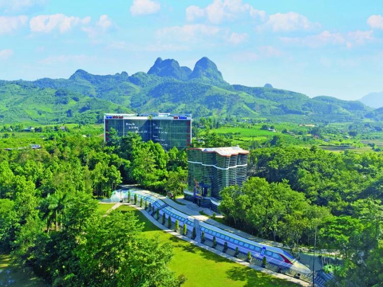 Một ngày thăm Công viên Di sản các nhà khoa học Việt Nam (MEDDOM Park)