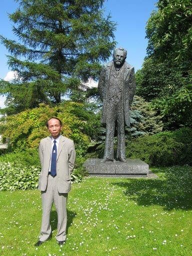 Người đàn bà trong tiểu thuyết “Pharaon” - 2