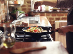 10 thói quen nấu nướng gây nguy hiểm