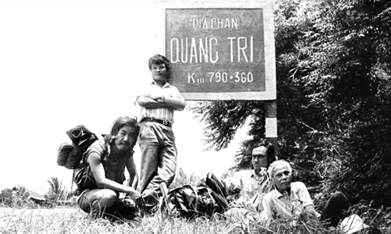 Hòa Vang – “Hạt bụi người bay ngược” - 1