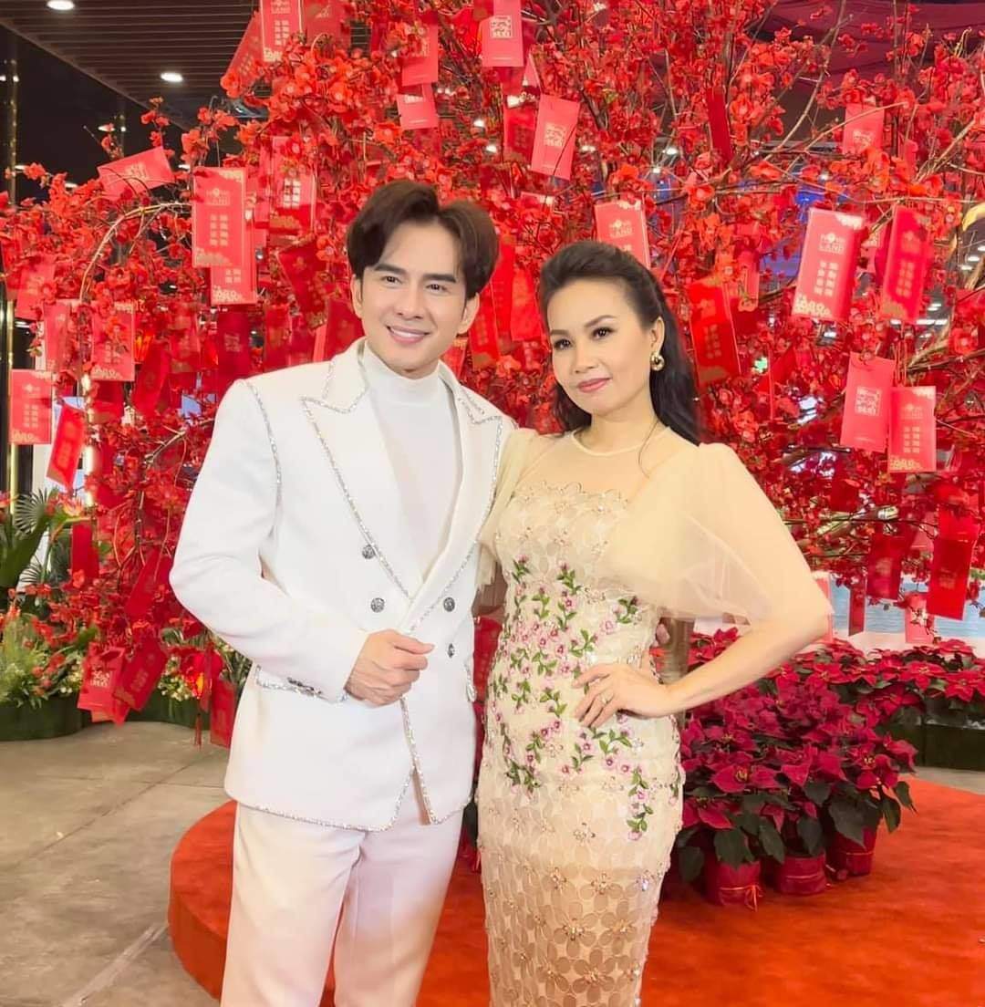 Nhạc Hoa lời Việt không còn là "miếng bánh" béo bở - 3