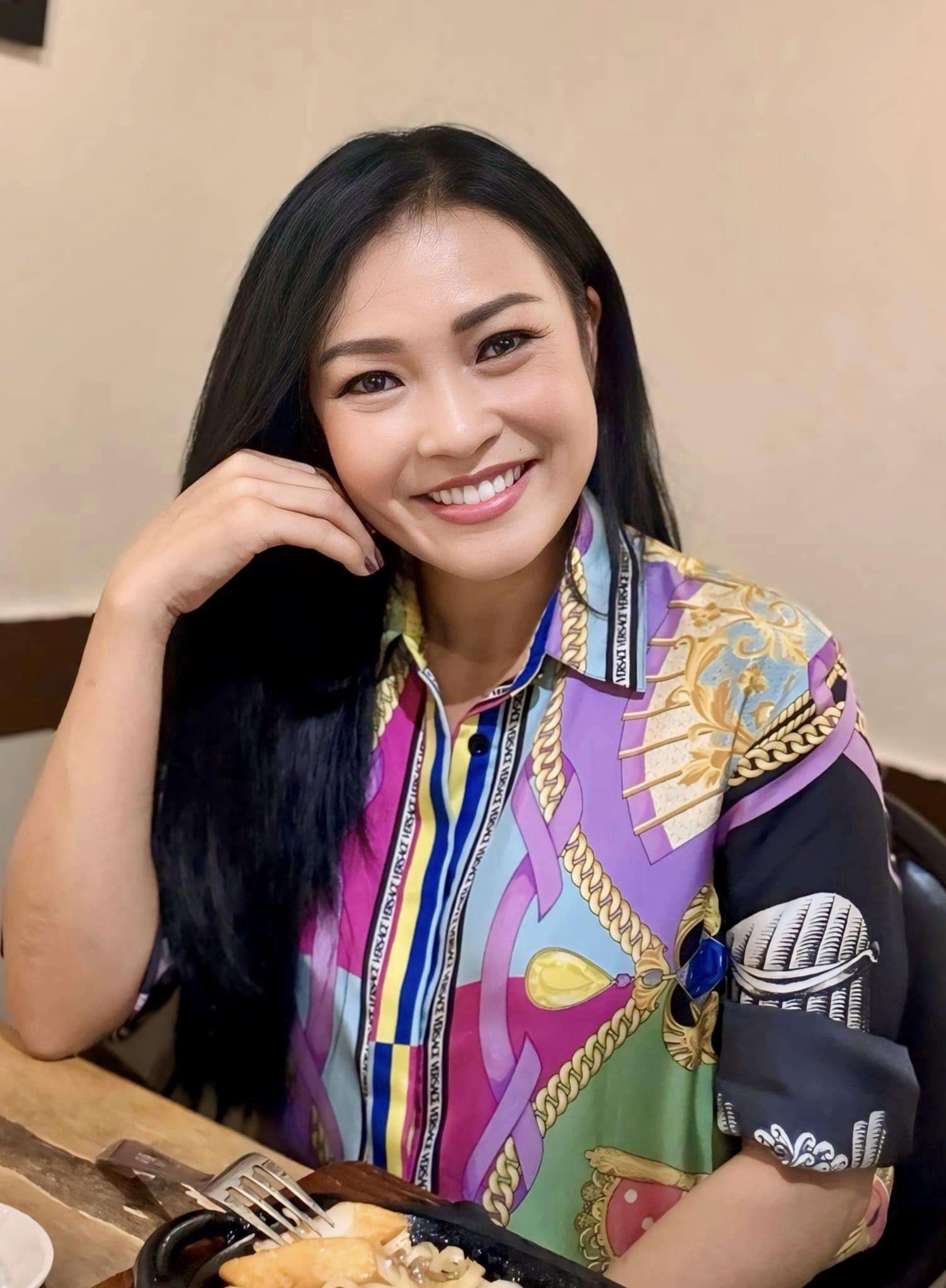 Nhạc Hoa lời Việt không còn là "miếng bánh" béo bở - 4