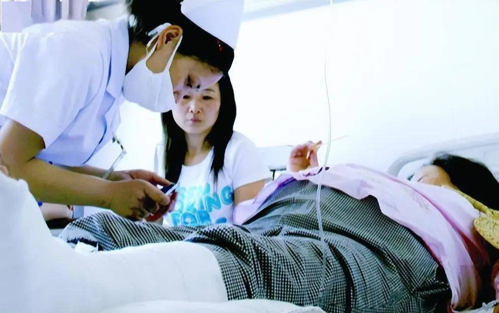 Cuộc sống hiện tại của các bé trong ca sinh tư: 18 năm trước thoát khỏi tử thần, 18 năm sau làm nên kỳ tích - 1