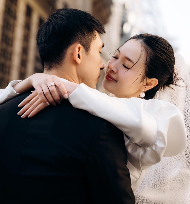Midu giới thiệu về chồng chưa cưới kém tuổi - 8