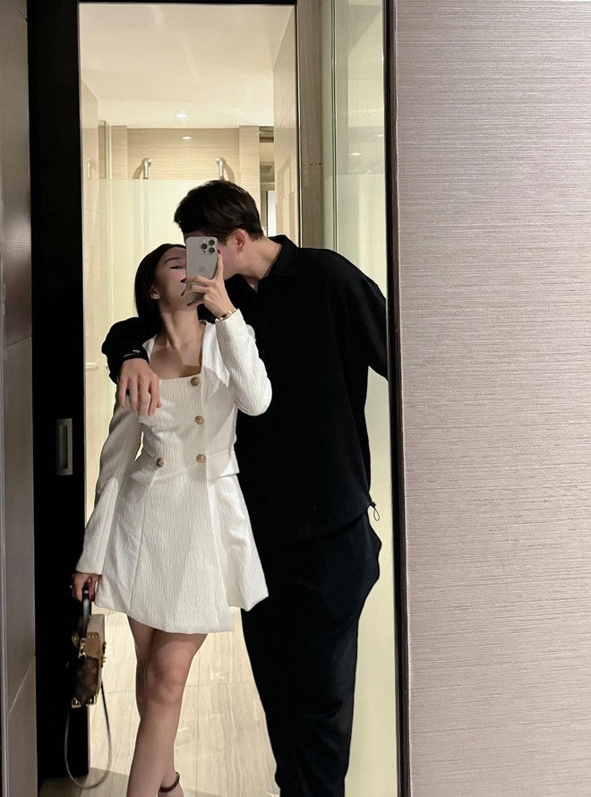 Người đẹp Sài thành thoải mái công khai yêu thủ môn Văn Lâm sau 6 năm kín tiếng - 1