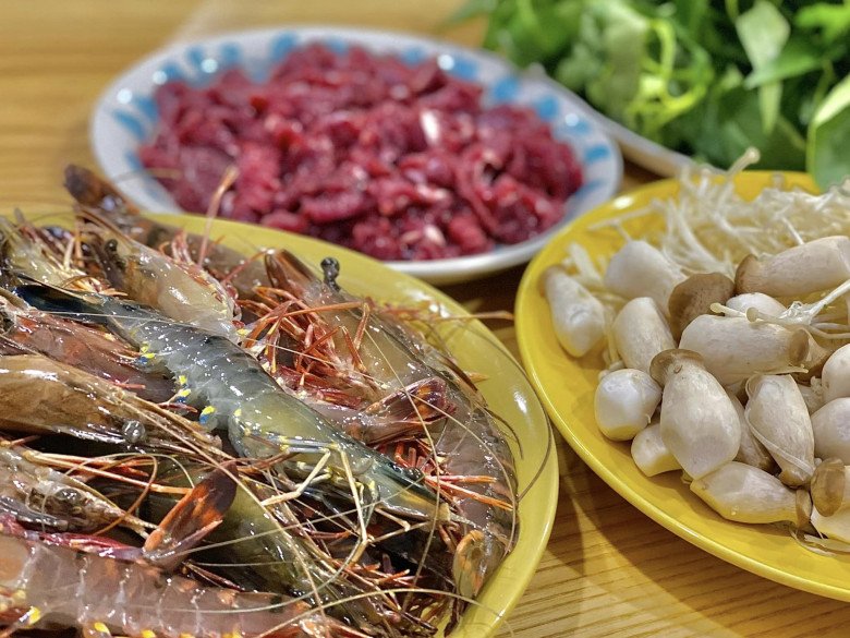 Mát trời hơn, BTV Đan Lê làm 2 món lẩu ngon, còn có lẩu siêu tốc xứng đáng điểm 10 - 6