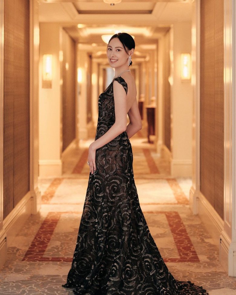 Mỹ nhân ở bên tỷ phú hơn 22 tuổi, sinh liên tục 3 con trai nhưng vẫn nhận cái kết buồn - 1