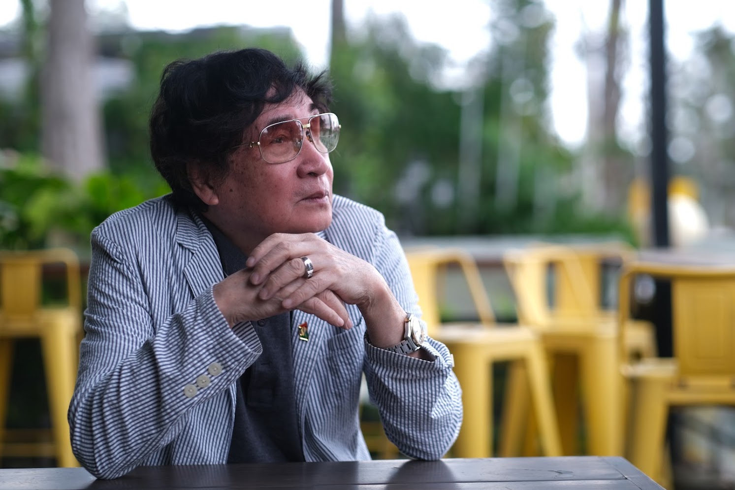 “Sống đến bình minh”: Tự truyện của một số phận vinh quang và cay đắng - 1