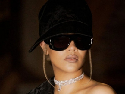 Giải trí - Rihanna là gương mặt mới của Dior J'Adore