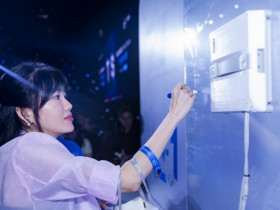 Ra mắt robot lau kính nhỏ gọn Winbot Mini
