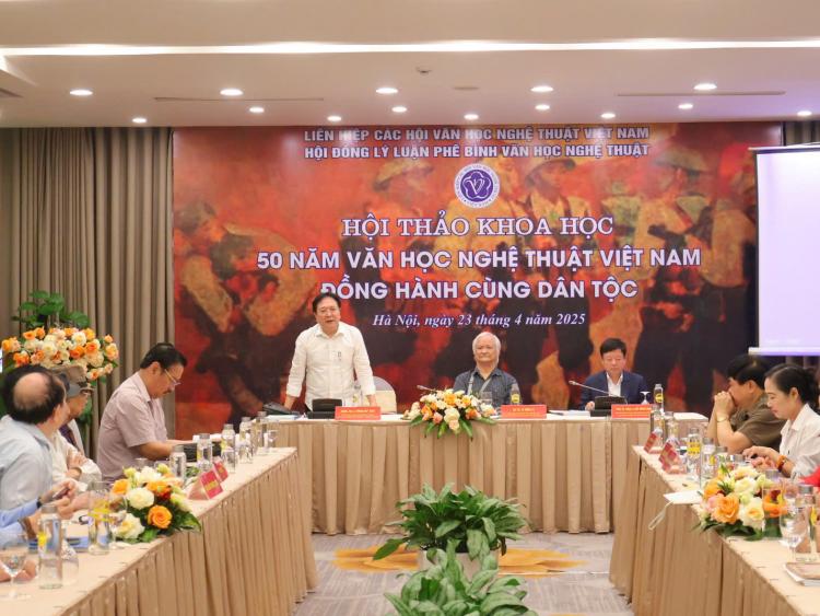 50 năm Văn học nghệ thuật Việt Nam đồng hành cùng dân tộc
