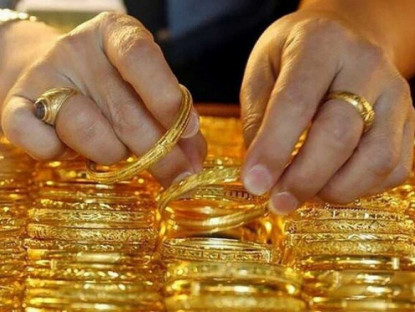 Kinh tế - Giá vàng hôm nay 25/4: Vàng miếng SJC và vàng nhẫn neo ở mức cao