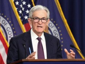 Fed giữ nguyên lãi suất, cảnh báo rủi ro kinh tế gia tăng
