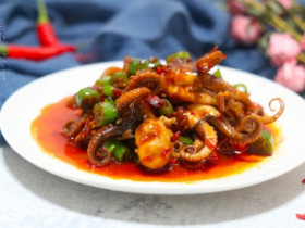 Bạch tuộc chế biến theo kiểu này ngon sần sật, cực tốn mồi