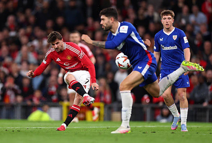 Tỏa sáng trong ngày Manchester United lập kỷ lục ở Europa League, Mason Mount giàu cỡ nào? - 1