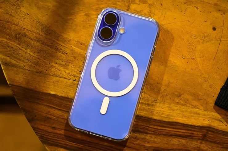 Ba mẫu iPhone vừa mạnh mẽ, hiện đại mà lại rẻ tiền cho mọi người - 1