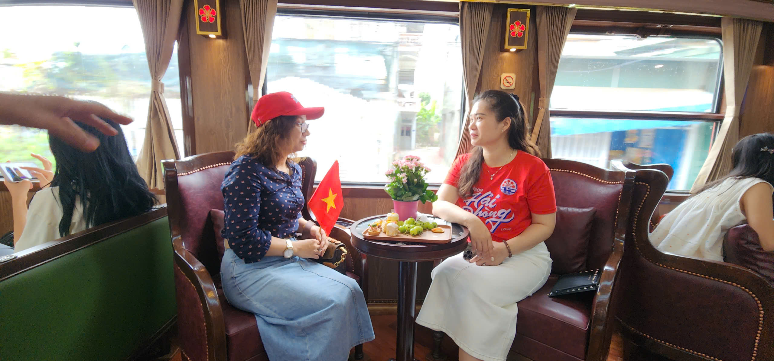 Hải Phòng: Khai trương đoàn tàu du lịch hoa phượng đỏ tuyến Hải Phòng - Hà Nội - 3