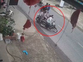 Clip: Lao ra khỏi ngõ 