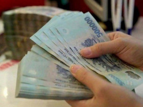 Lãi tiết kiệm tăng trở lại, mang 100 triệu đồng gửi ngân hàng nhận được bao nhiêu tiền lãi?