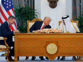 Boeing ký đơn hàng lớn nhất lịch sử với Qatar trong chuyến thăm của ông Trump