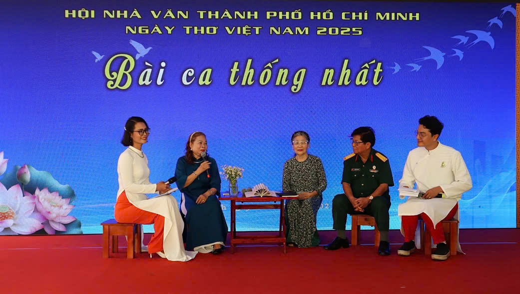 Từ một dòng chảy lặng thầm: 50 năm văn học nghệ thuật TP Hồ Chí Minh - 2