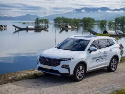 Giao thông - Giá xe Ford Territory tháng 5/2025, hỗ trợ 100% lệ phí trước bạ