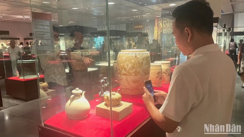 Tham quan bảo tàng thời công nghệ số - 2