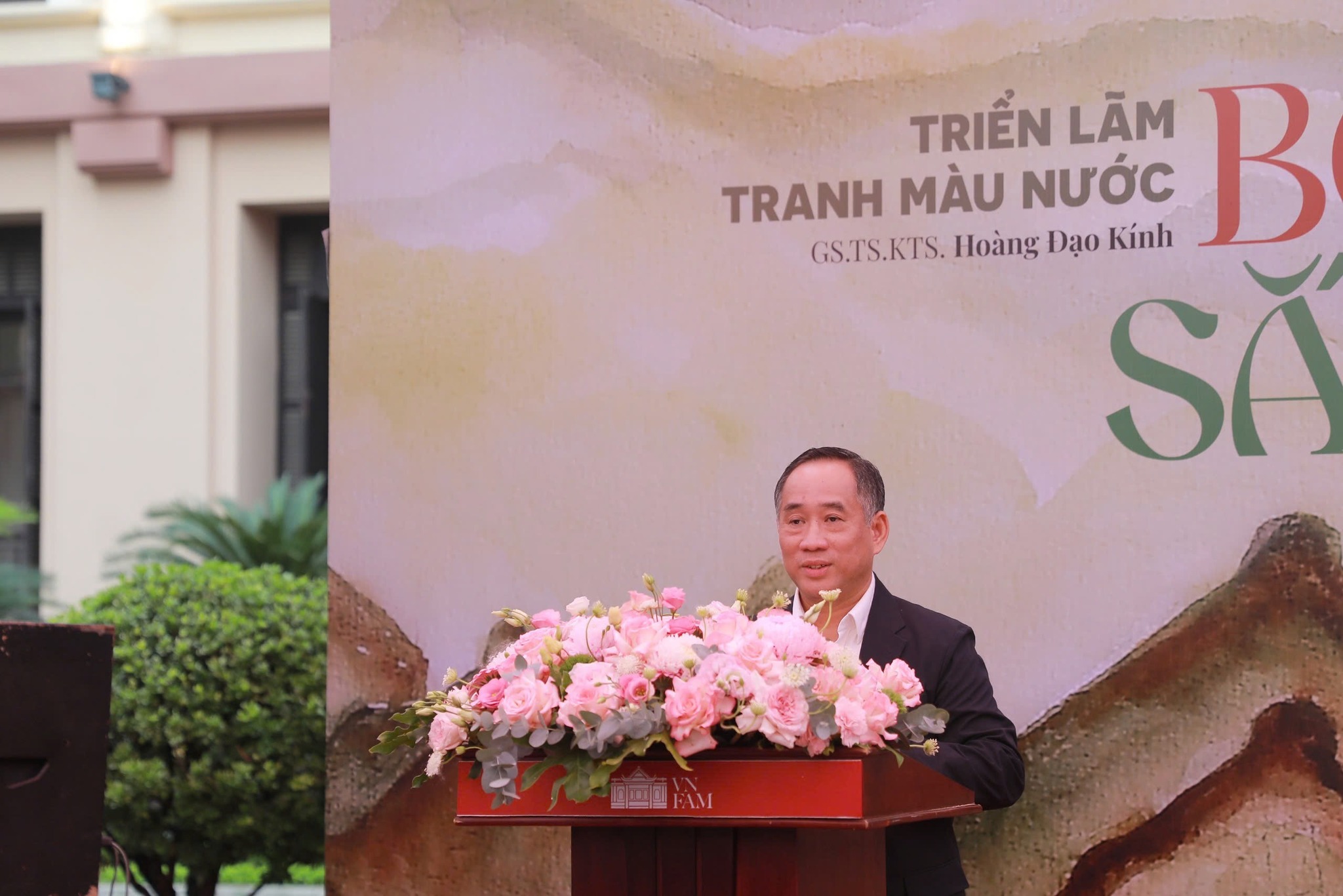 Chiêm ngưỡng những bóng xưa, sắc hoa của GS. TS. KTS. Hoàng Đạo Kính - 2