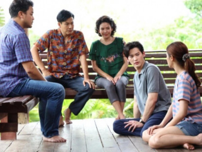 Gia đình - Đến thăm mẹ chồng cũ, tôi nói một câu khiến 3 người con của bà tranh nhau đón mẹ về ở cùng
