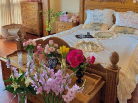 8 loại hoa tưởng đẹp nhưng lại gây hại khi đặt trong phòng ngủ, không phải mê tín mà là sự thật!