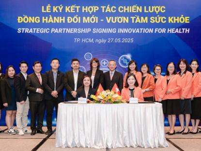 Thông tin doanh nghiệp - Nhà thuốc Long Châu và Novartis hợp tác đưa các giải pháp điều trị tiên tiến đến với người Việt