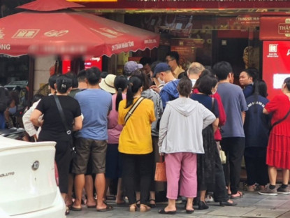 Kinh tế - Giá vàng chiều 27/5: Cắm đầu giảm sâu, người mua vàng lỗ nặng chỉ sau vài hôm