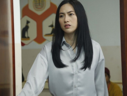 Gia đình - Đêm tân hôn vô tình nghe những lời em gái chồng nói với mẹ và chồng mà tôi bủn rủn chân tay